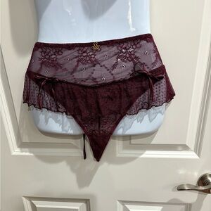 Mentionables Elegant Lace Burgundy Thong, Size 14-16